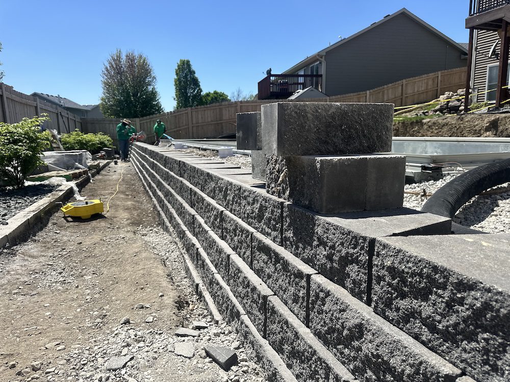 Johnson Retaining Wall - Signature Lawn & Landscape